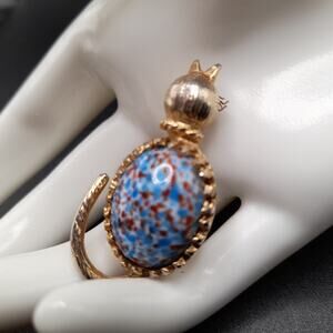 Vintage 1960s Cat Brooch Gold Tone Robin Egg Glass Cabochon Figural